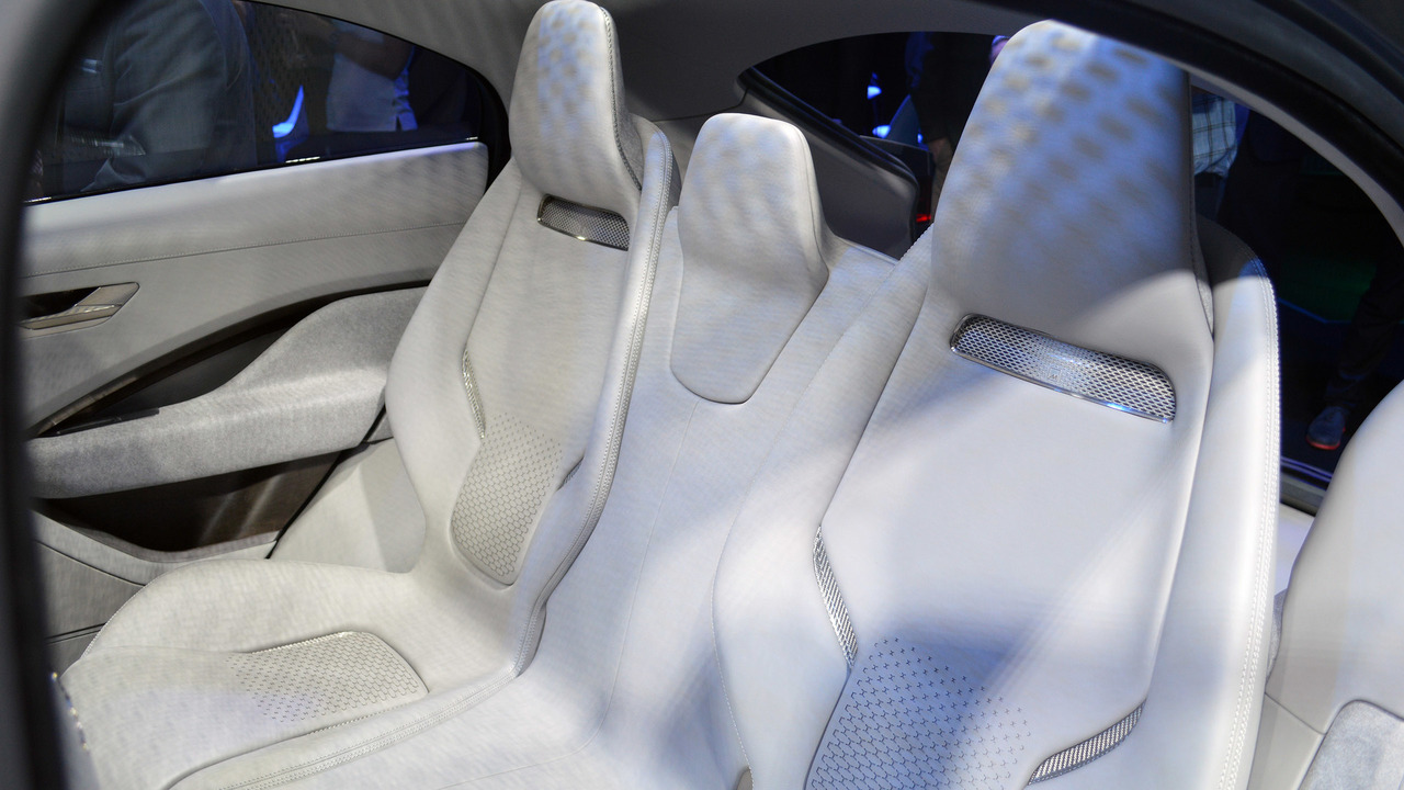 Jaguar I-Pace Concept: LA 2016