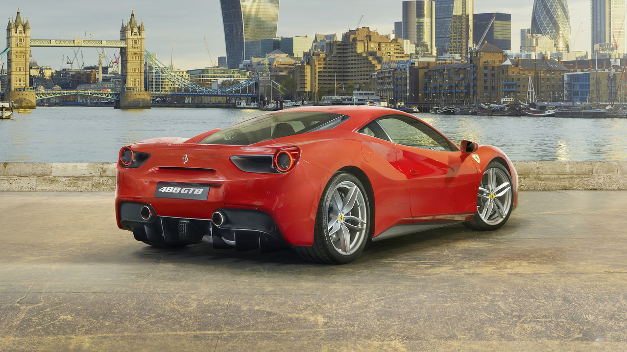 Ferrari 488
