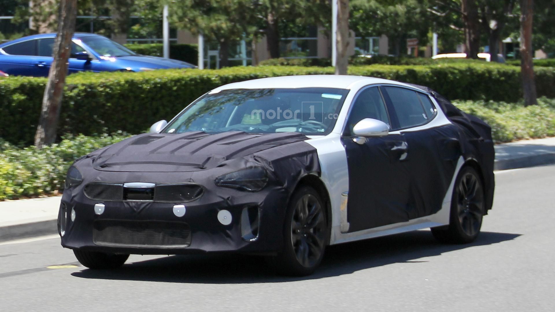 2018-kia-gt-spy-photo.jpg