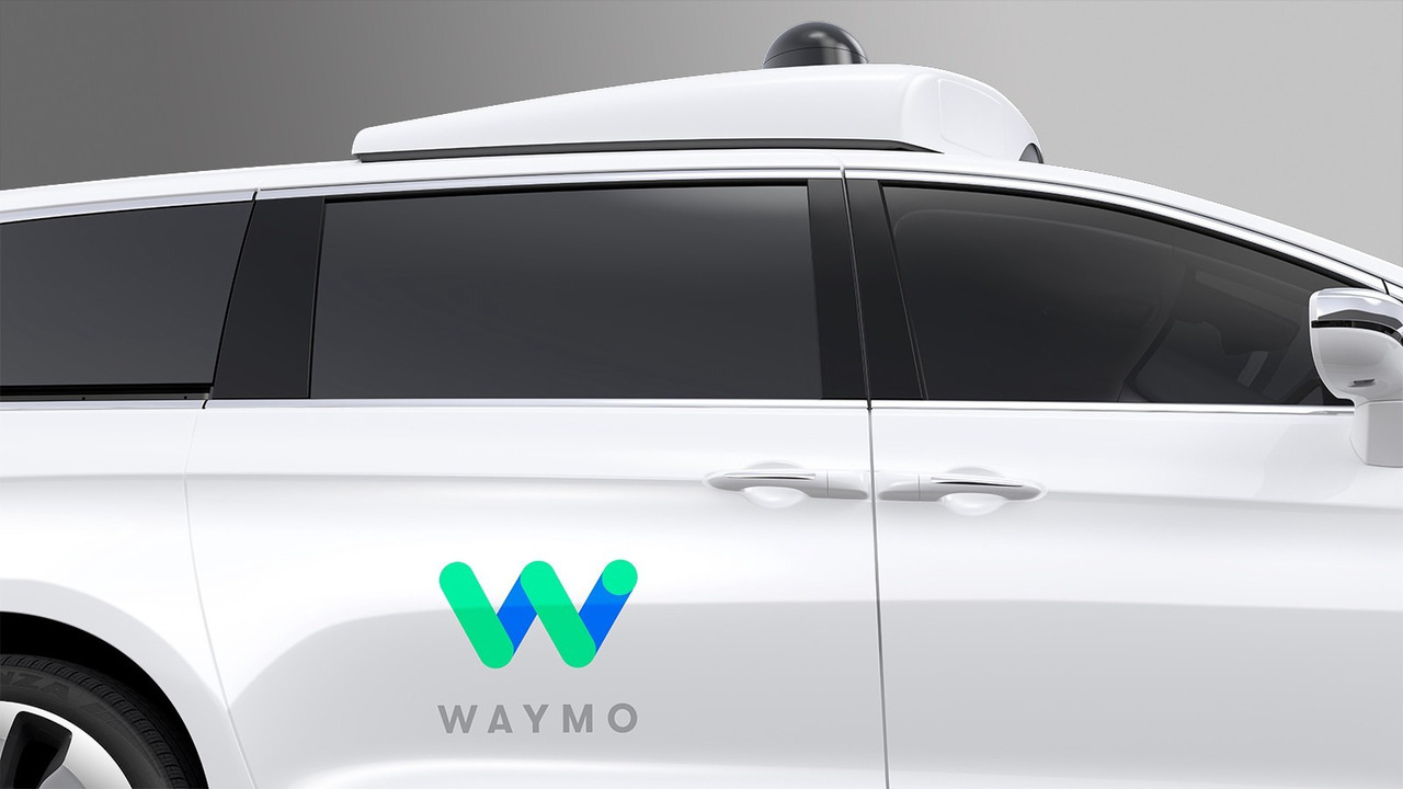 Google's driverless Waymo based on Chrysler Pacifica Hybrid