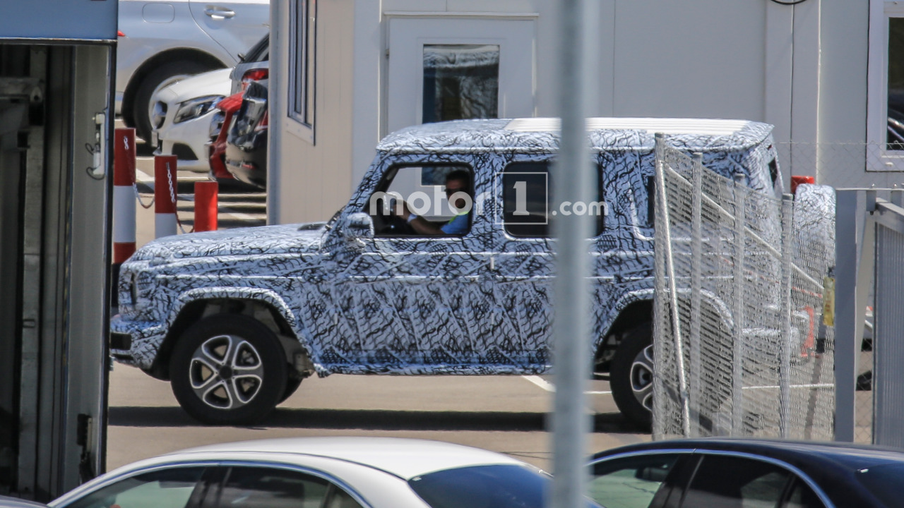     Mercedes-Benz  G-Wagen-2017 (Spy Photos)