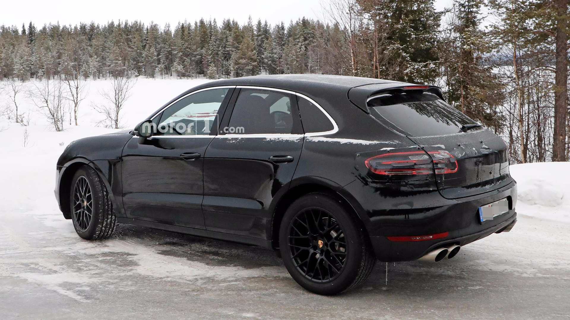 porsche-macan-refresh-spy-pics.jpg