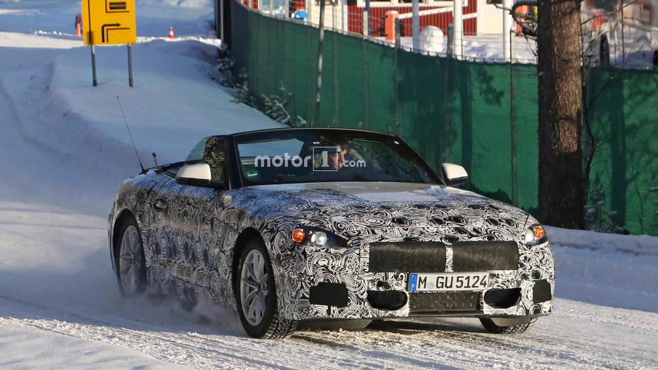 2018 BMW Z5 spy photo
