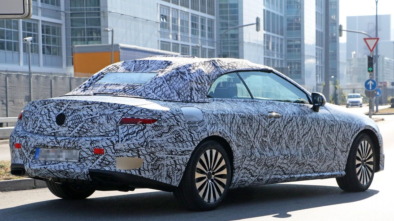 2018 Mercedes E-Class Convertible spy photo
