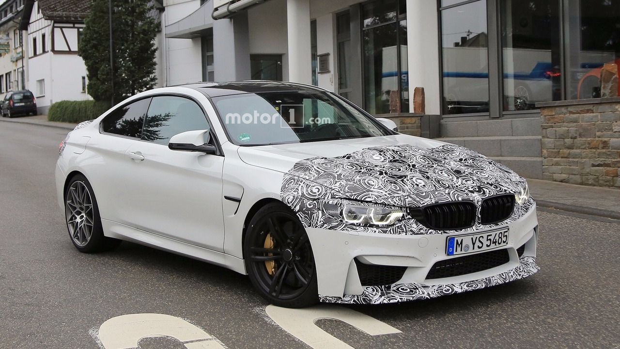 2017 BMW M4 facelift spy photo